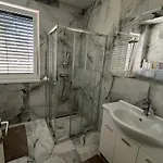 公寓 Moste - Modern With Pool, Ev Station & Free Parking *