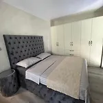 Moste - Modern With Pool, Ev Station & Free Parking 公寓 *