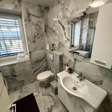 Moste With Pool & Ev Station Apartament