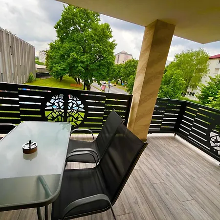 Apartmán Moste - Modern Comfort With Pool, Ev Station & Free Parking In *