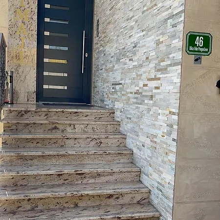 Moste - Modern With Pool, Ev Station & Free Parking