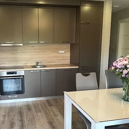 Moste - Modern With Pool, Ev Station & Free Parking * Liubliana