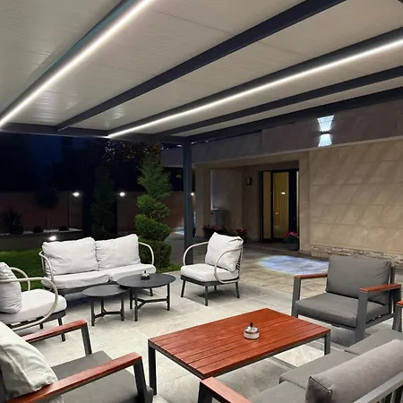Moste - Modern With Pool, Ev Station & Free Parking Apartment Laibach