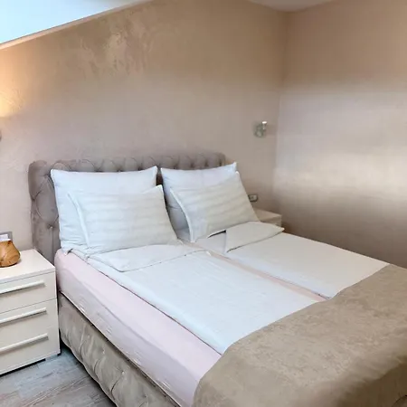 Apartment Moste - Modern With Pool, Ev Station & Free Parking Laibach
