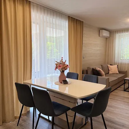 Apartment Moste - Modern With Pool, Ev Station & Free Parking Laibach