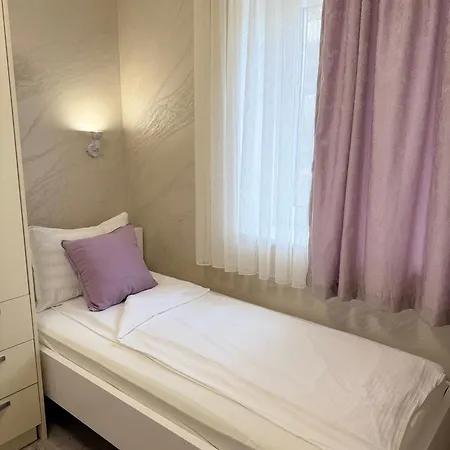 Apartment Moste - Modern With Pool, Ev Station & Free Parking Laibach