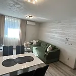Moste - Modern With Pool, Ev Station & Free Parking Daire *
