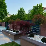 Moste - Modern With Pool, Ev Station & Free Parking Apartmán *