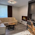 Moste - Modern With Pool, Ev Station & Free Parking * Lublaň