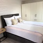 Moste - Modern With Pool, Ev Station & Free Parking Apartmán *