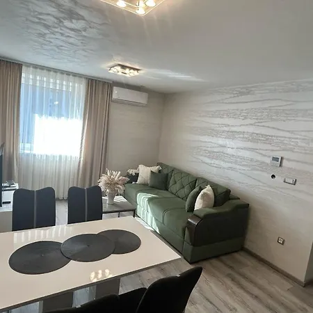 Moste - Modern With Pool, Ev Station & Free Parking Apartman *