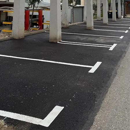 Moste - Modern With Pool, Ev Station & Free Parking Lublaň