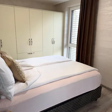 Apartman Moste - Modern With Pool, Ev Station & Free Parking *