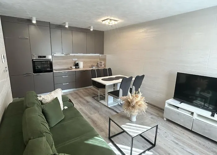 Moste - Modern With Pool, Ev Station & Free Parking * ليوبليانا