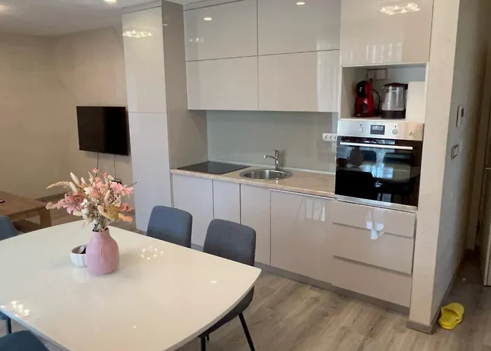 Moste - Modern With Pool, Ev Station & Free Parking