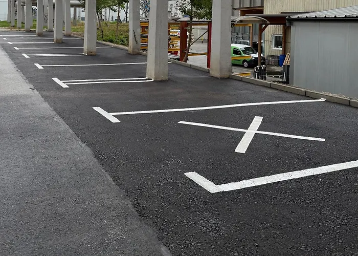 Moste - Modern With Pool, Ev Station & Free Parking شقة *